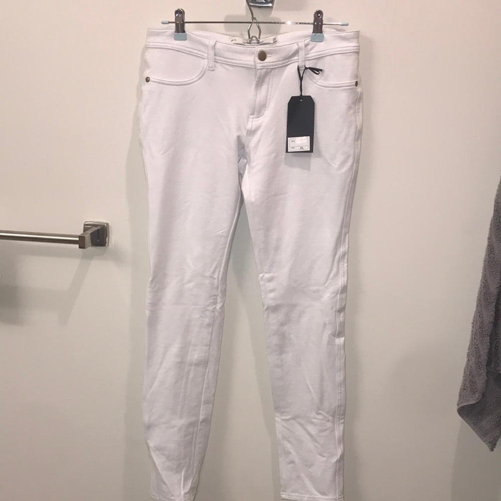 White jeggings